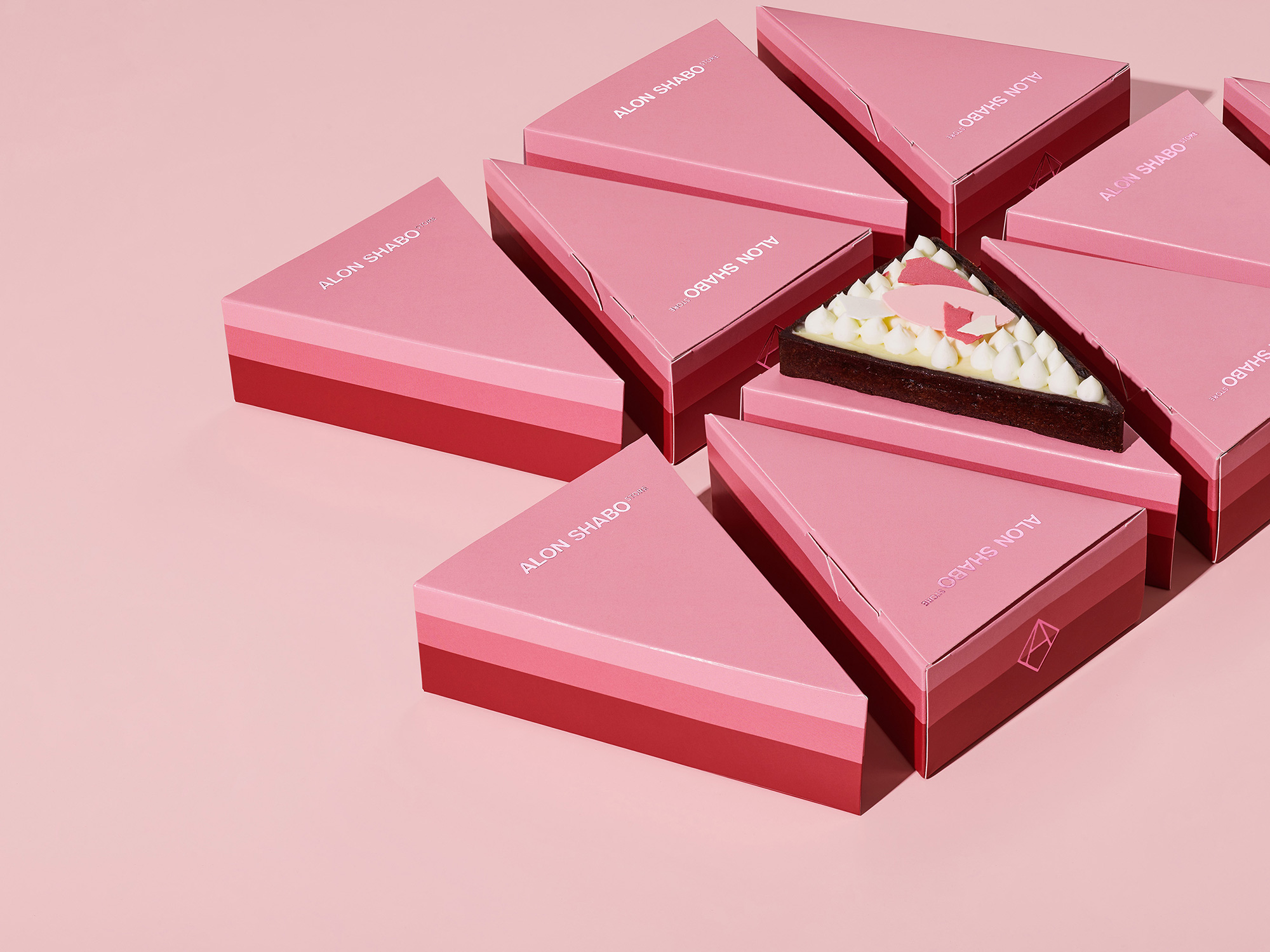 Triangular pastry packaging design